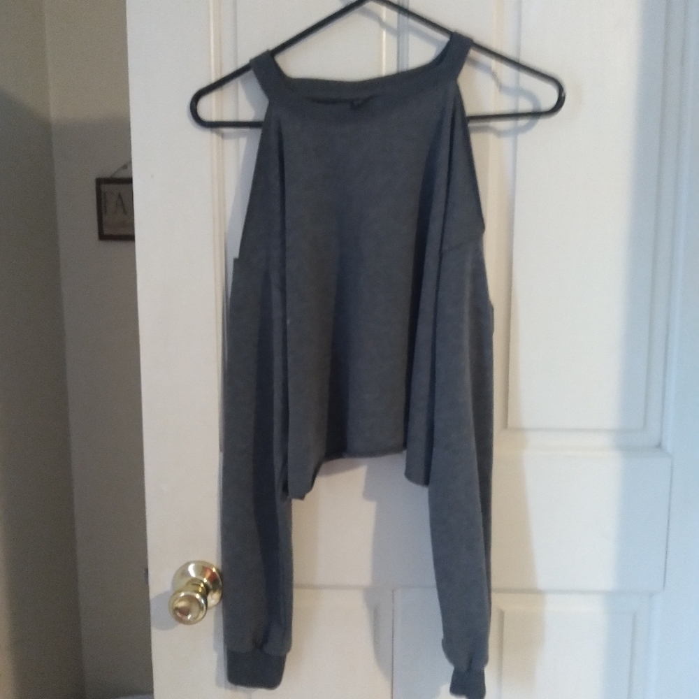 Long sleeve crop top size medium